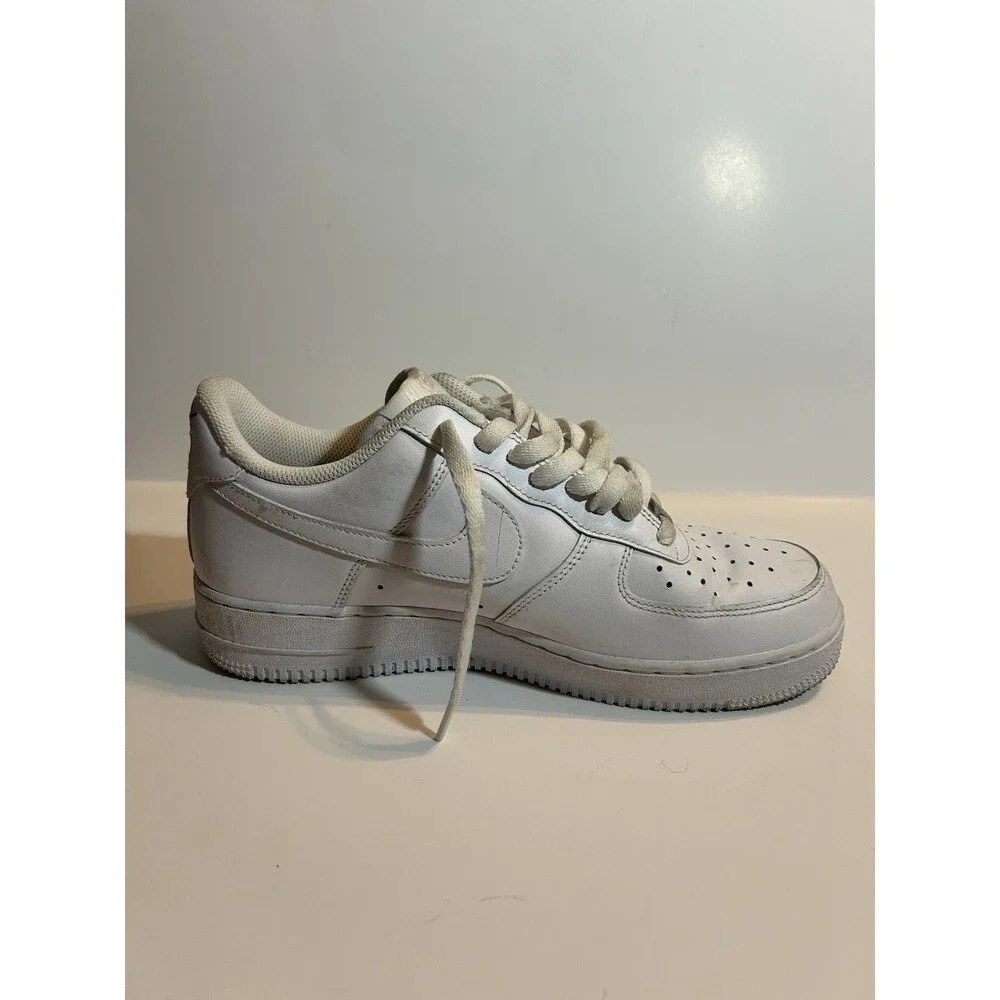 White Nike Air Force 1-Men’s/Womens! Size 8 (LEFT Shoe ONLY!) 🔥